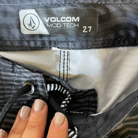 Volcom Mod Tech Board Shorts 27 Swim - Picture 2 of 5